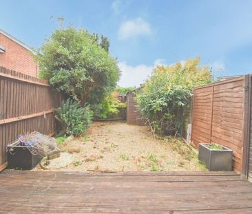 Shaw Drive, Walton-on-Thames, KT12 - Photo 3