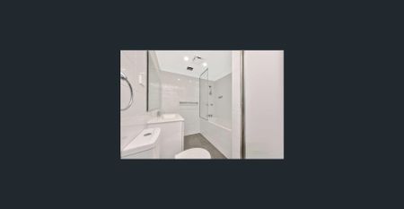 Stylish 3-Bedroom Apartment - Photo 5