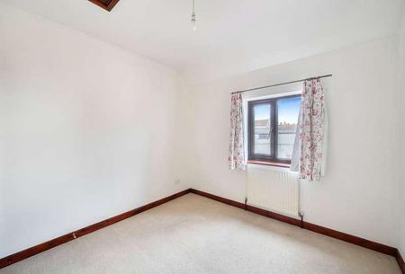 Old Post Office Alley, Tewkesbury, Gloucestershire, GL20 - Photo 4