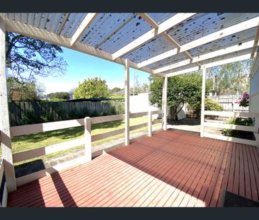 18 Gaynor Court, Malvern, Vic 3144 - Photo 3