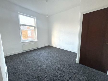 3 Bedroom Terraced House to Rent in Ashton - Photo 5