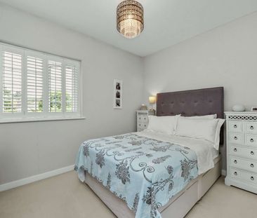 A beautifully presented two-bedroom house, ideally positioned withi... - Photo 3