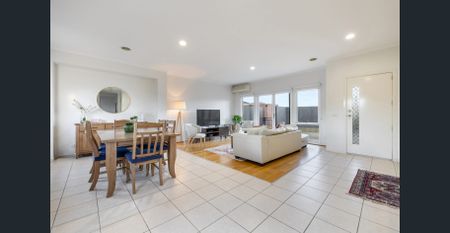 THREE BEDROOM DELIGHT - Photo 2