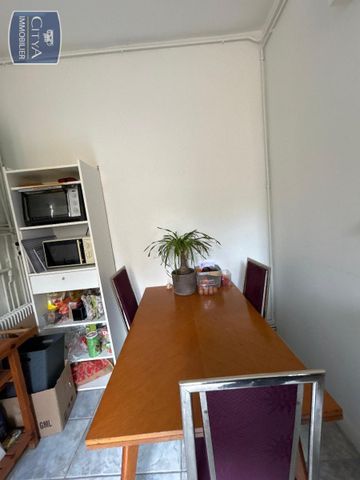 Location Appartement 3 pièces 61m² LYON 6ème - Photo 2