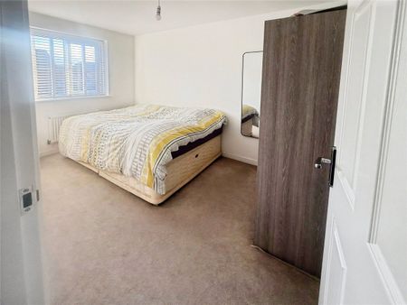 Sunfield Avenue, Liverpool, Merseyside, L36 - Photo 2