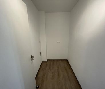 In idealer Lage zur Innenstadt, THM, JLU & Lahn! Moderne, helle und schicke 2 Zimmer-Wohnung mit Balkon, Steinstr. 38, Gießen - Photo 2