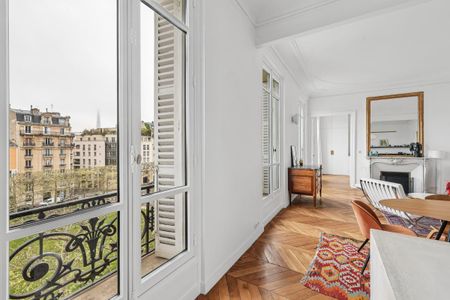 Location Appartement 2 pièces 66m² PARIS 7ème - Photo 2