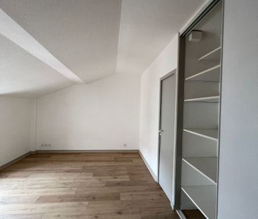 Location Appartement 4 pièces 117m² - Photo 2