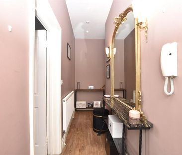 Lower Oldfield Park, Bath, Banes, BA2 - Photo 3