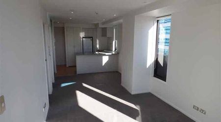 Spacious 2-Bedroom, 2-Bathroom Apartment - Photo 3