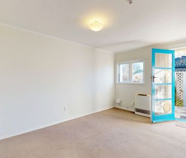 A/5 Knoll Street, Island Bay - Photo 3