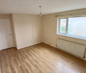 Canterbury Way, STEVENAGE - Photo 4