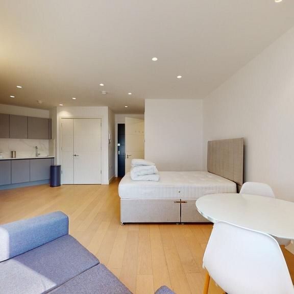 Studio to rent - Photo 1