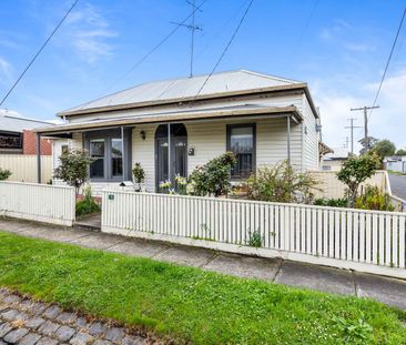 Charming Home In Ballarat East - Photo 3