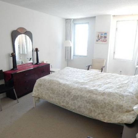 Fully furnished 1-bedroom condo $1460/mois - Photo 3