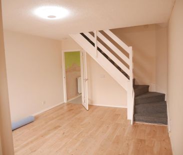 2 bedroom semi-detached house to rent - Photo 5