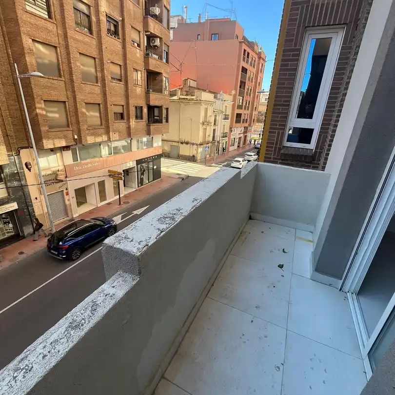 Piso de alquiler en Zona Avenida del Mar - Photo 1