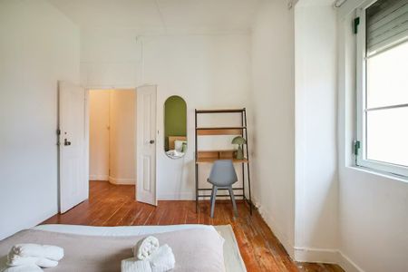 Rua de São Bento, Lisbon, Lisbon 1200 - Photo 2