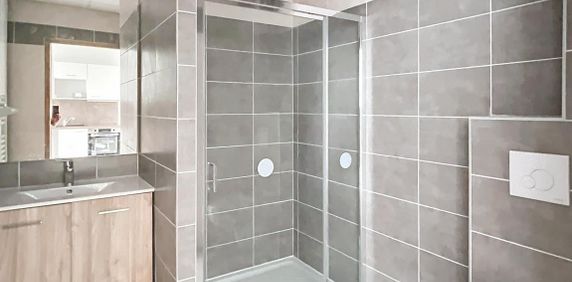 Location Appartement 2 pièces 42m² CREPY EN VALOIS 60800 - Photo 2