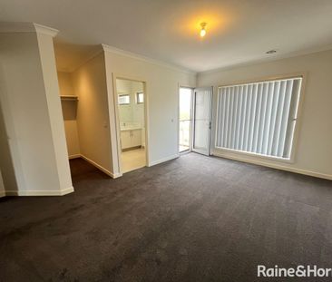 Modern Townhouse plus Studio in a Great Location! - Photo 4