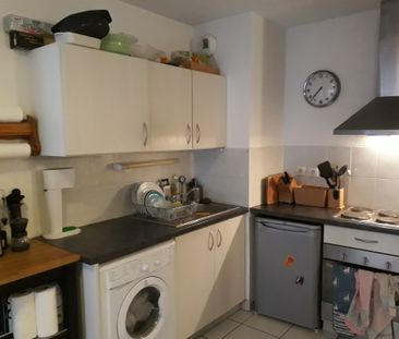 Appartement 2 pièces non meublé de 41m² à Lyon - 855€ C.C. - Photo 3