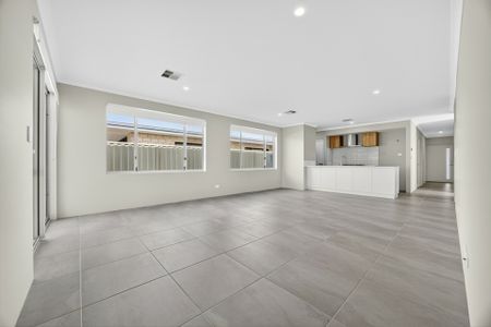 Modern, New & Minutes from the Beach. - Photo 4