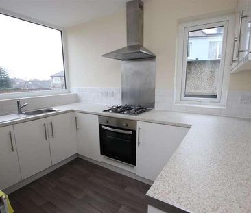 Thornacre Crescent, Shipley, BD18 - Photo 5