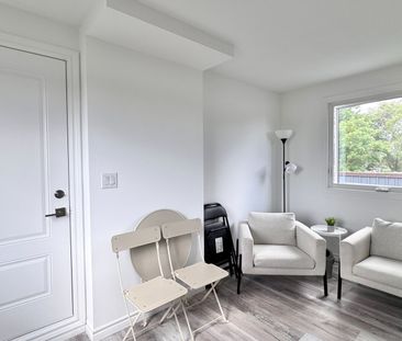 For Lease - 5921 BENTLEY Common, Niagara Falls, Ontario - Photo 6