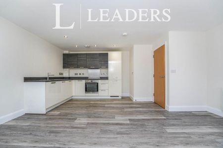 1 bedroom flat to rent - Photo 4