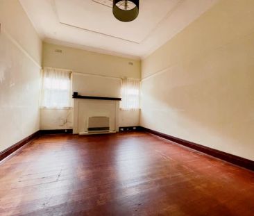 2 Bed, 1 Bath - Photo 3