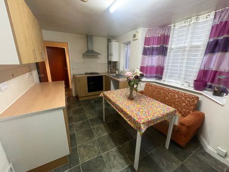 Upperton Road, LE3 0HE, Leicester - Photo 3