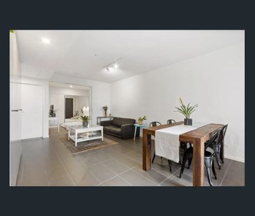 One Bedroom Apartment in South Brisbane! Fully Furnished ! - Photo 3