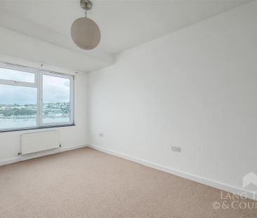5 bedroom semi-detached house to rent - Photo 6
