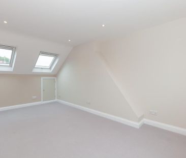4 bedroom terraced house to rent - Photo 6