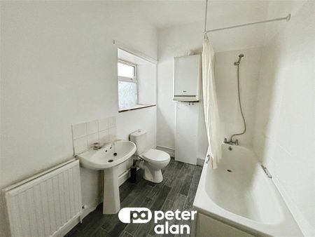 High Street, Fleur De Lis, BLACKWOOD - Photo 4