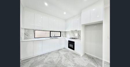 Brand New Spacious Home! - Photo 5