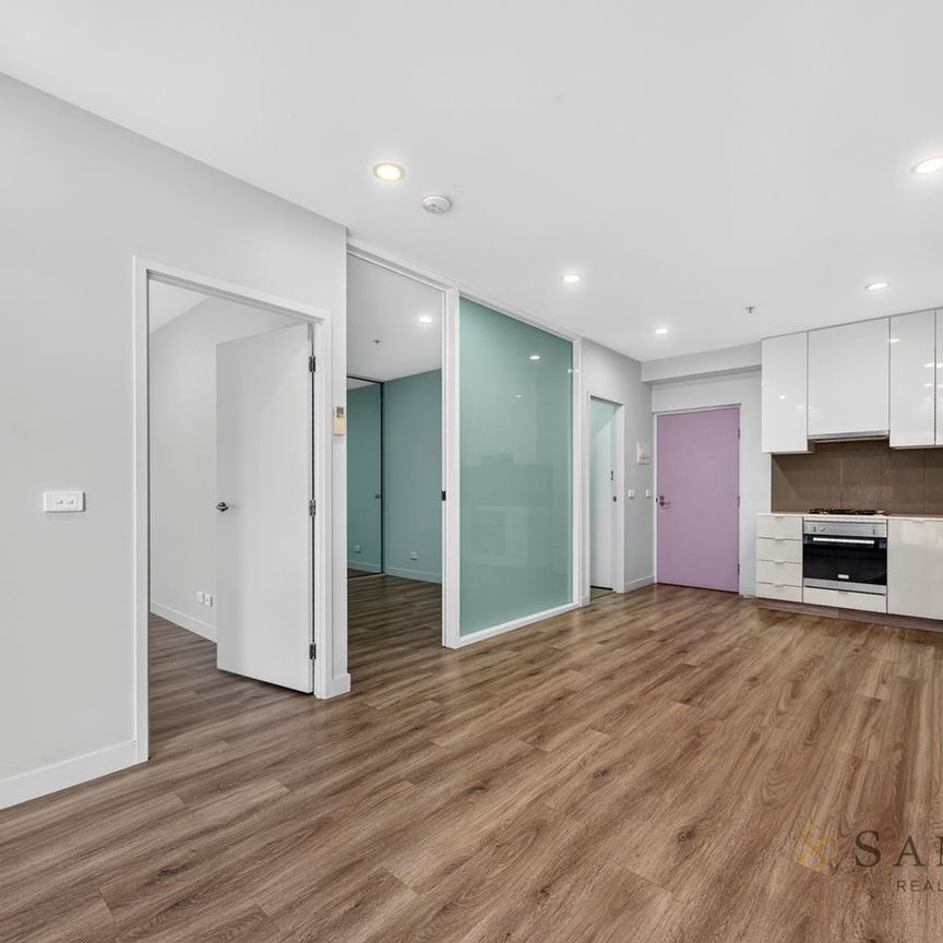 Elegant Inner-City Living in Secure Park West Building - Photo 1