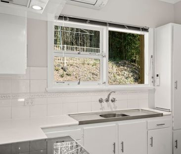 BRIGHT, LIGHT & AIRY - Photo 5