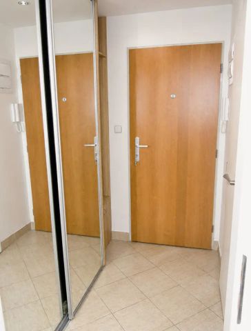 Pronájem bytu 2+kk (mezonet), ulice Bořivojova, Praha 3; částečně zařízený, MHD 2 min chůzí - Фото 5