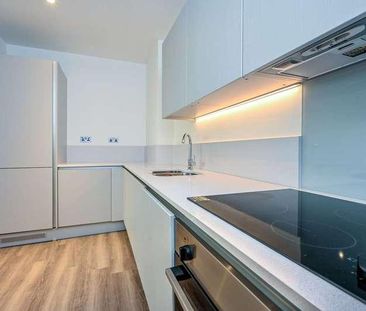 The Mint, Guildford, GU1 - Photo 5