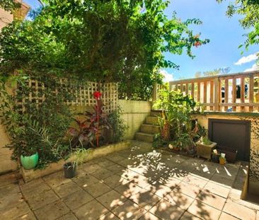 Charming Terrace in the Heart of Glebe Village - Photo 4