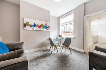 3 bedroom terraced house to rent - Photo 2