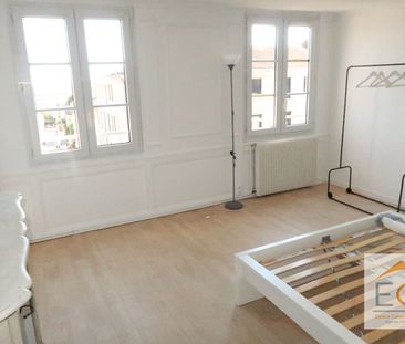 Appartement T1 en duplex meublé - centre ville - Photo 2