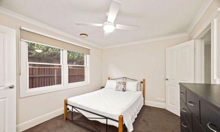 Spacious Family Home In The Heart Of Central Albury - Photo 5