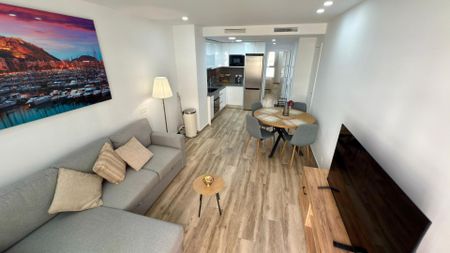 Modern New Apartment in the Heart of Alicante - Photo 5