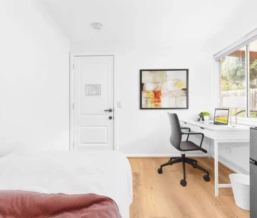 622 Warrigal Road, Melbourne - Photo 1