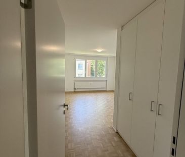 2.5 Zimmer, 80 m², 2. Stock - Photo 6
