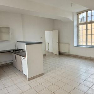 Location Appartement 2 pièces 60m² ST OMER 62500 - Photo 2