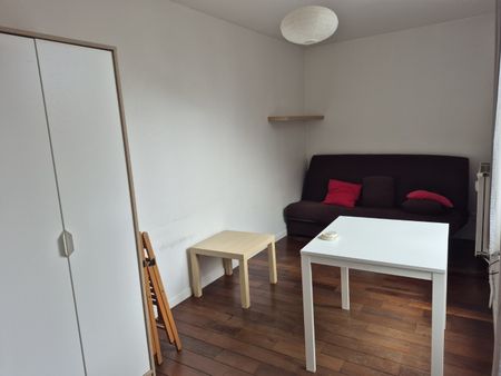 Location Appartement 1 pièce 20m² LILLE 59000 - Photo 2