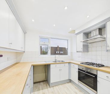 2 bedroom terraced house to rent - Photo 4